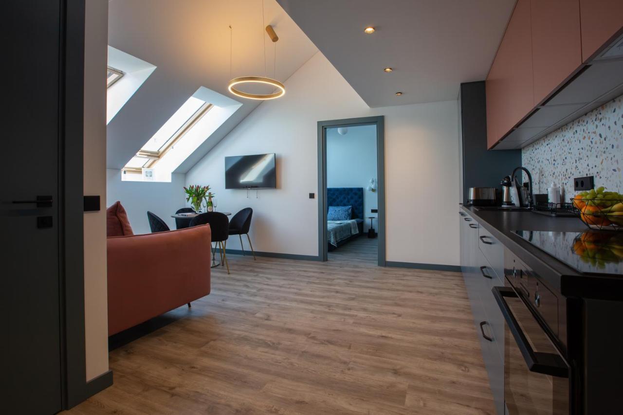 M8 Stylish One-Bedroom Apartment Каунас Екстериор снимка